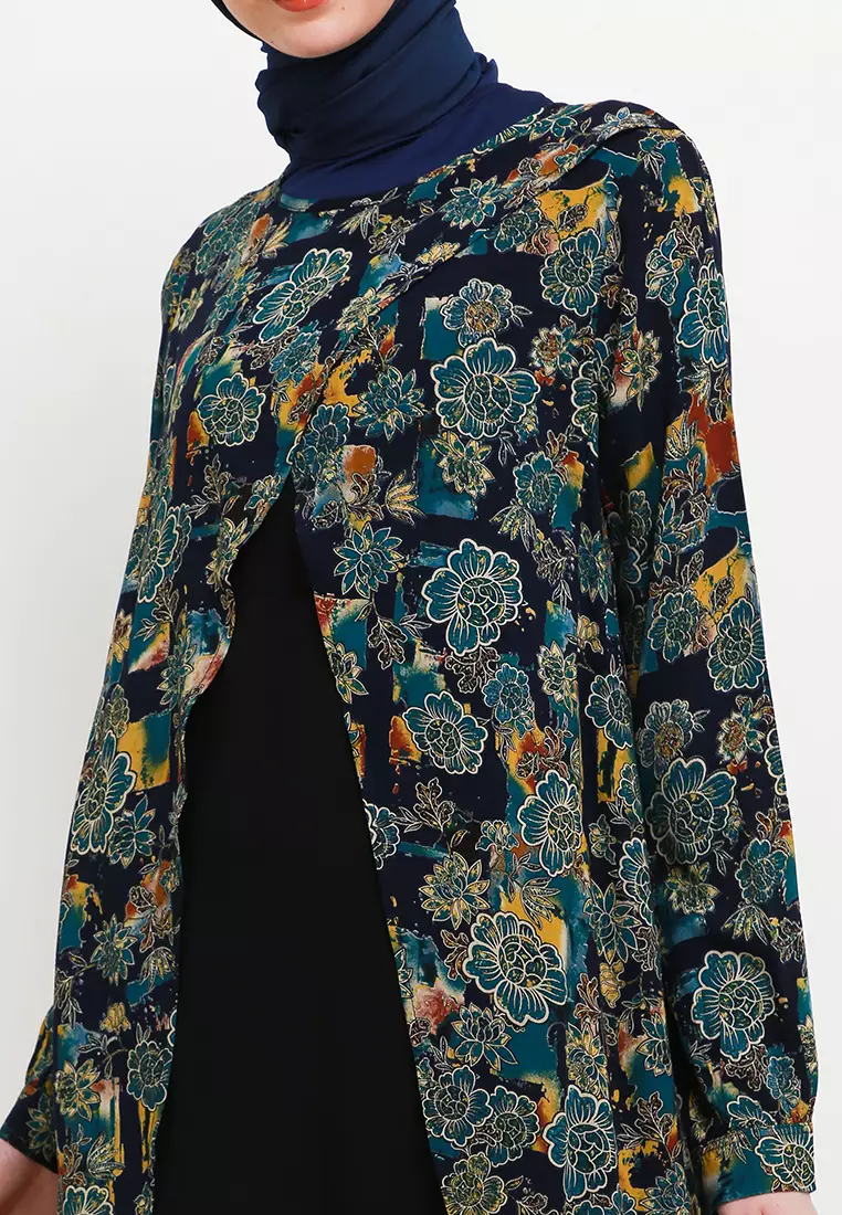 Eshe Maxi Dress In Green Batik Print W/ Mask