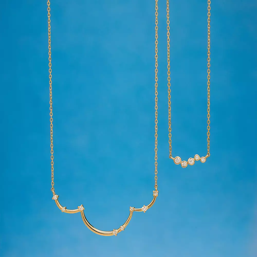 ISAGO Wavy Diamond Necklace