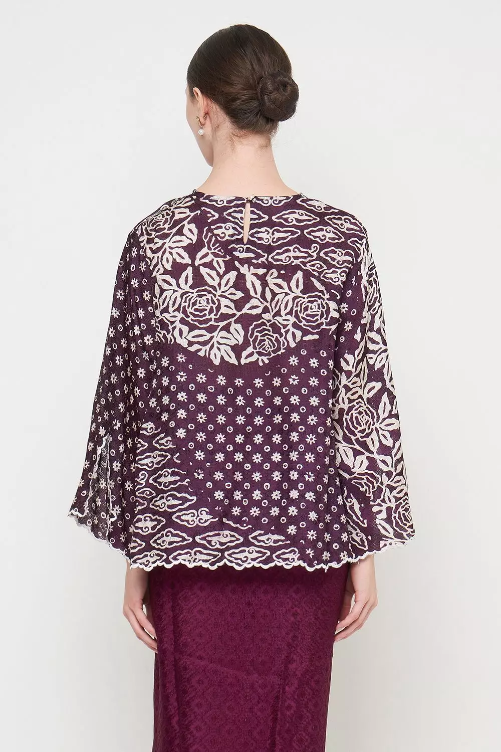 Senjana Set In Burgundy