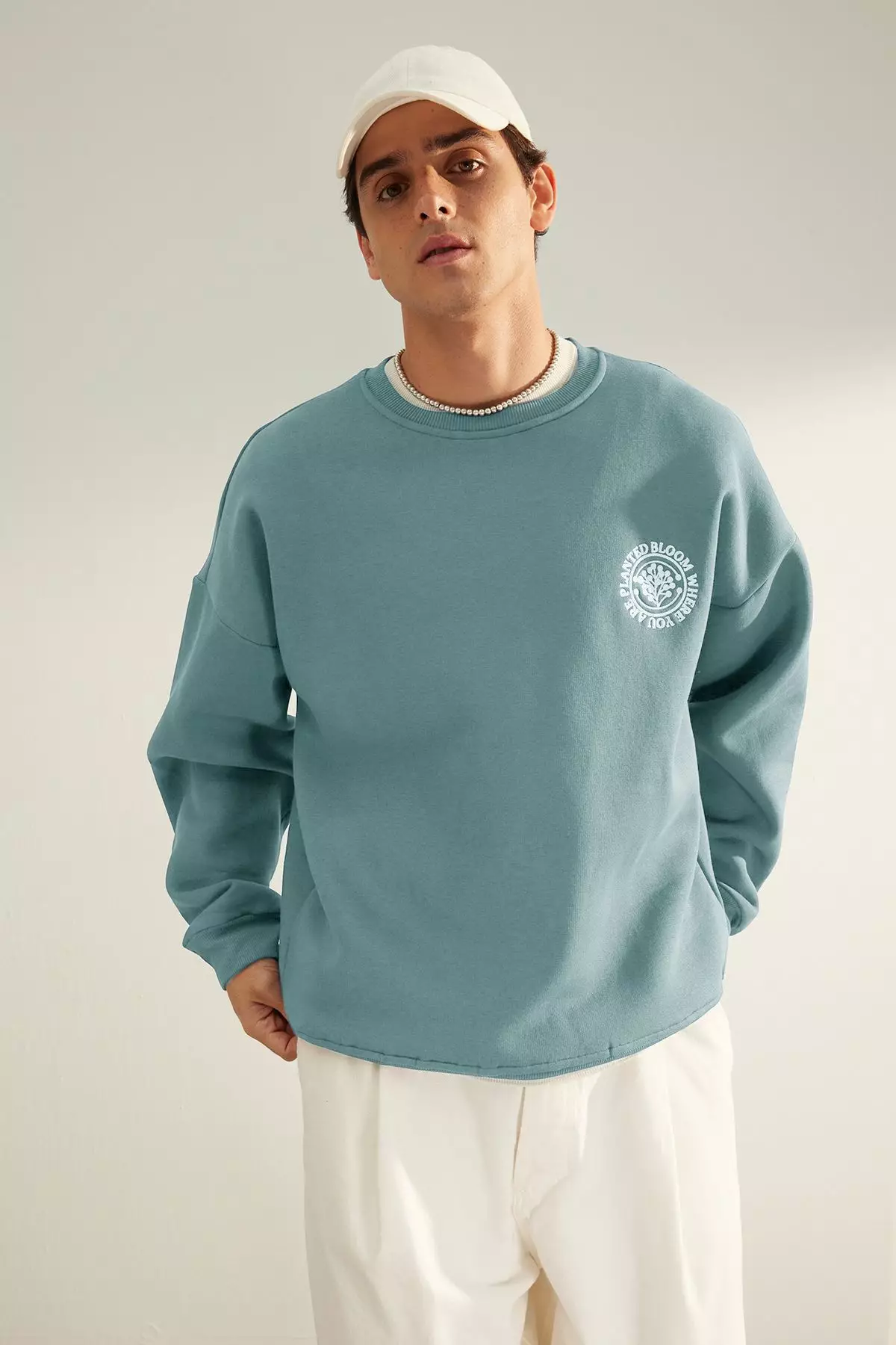 Mint Oversize/Wide Cut Floral Embroidered Fleece Lined Cotton Sweatshirt Tmnaw24Sw00012