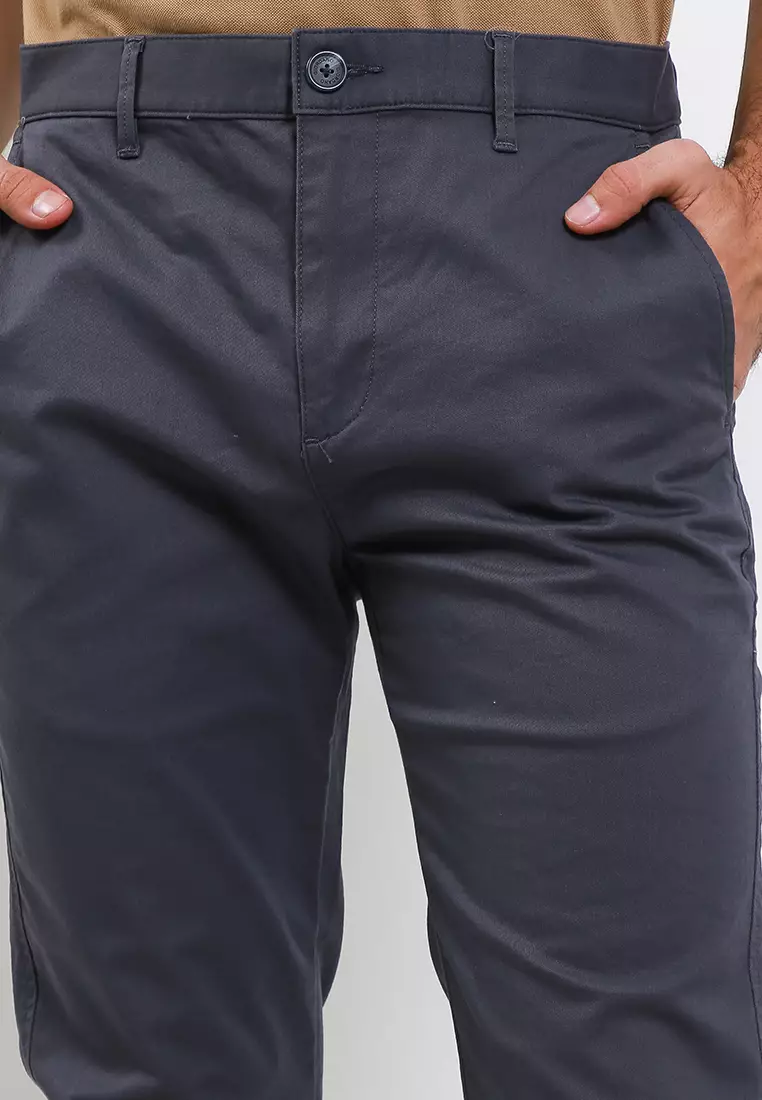 Men's Essential Khakis Pants