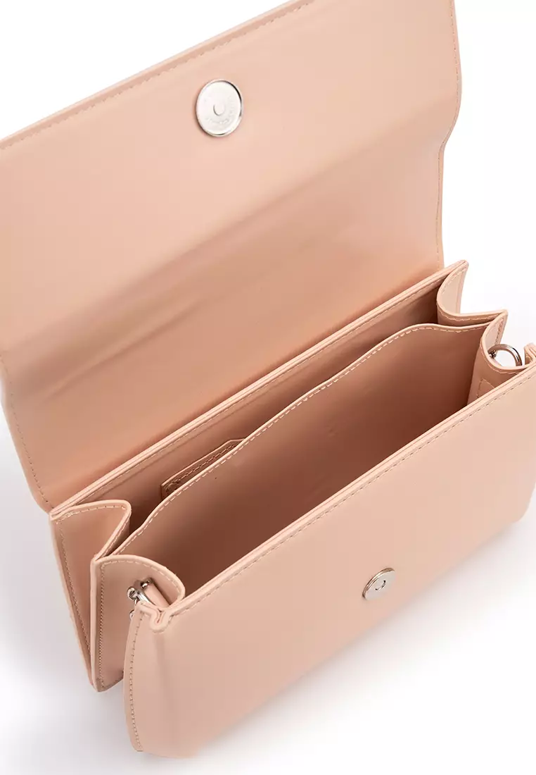 METAL CHAIN SHOULDER BAG