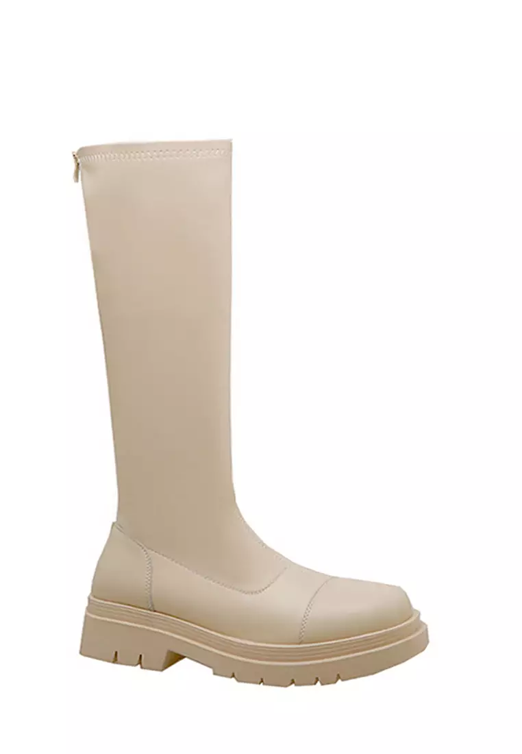 White flat knee hot sale high boots