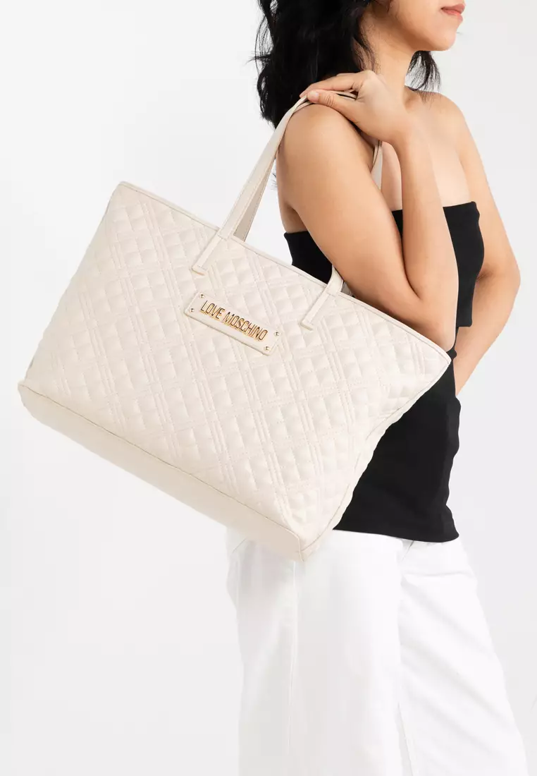 Love moschino quilted shopper clearance