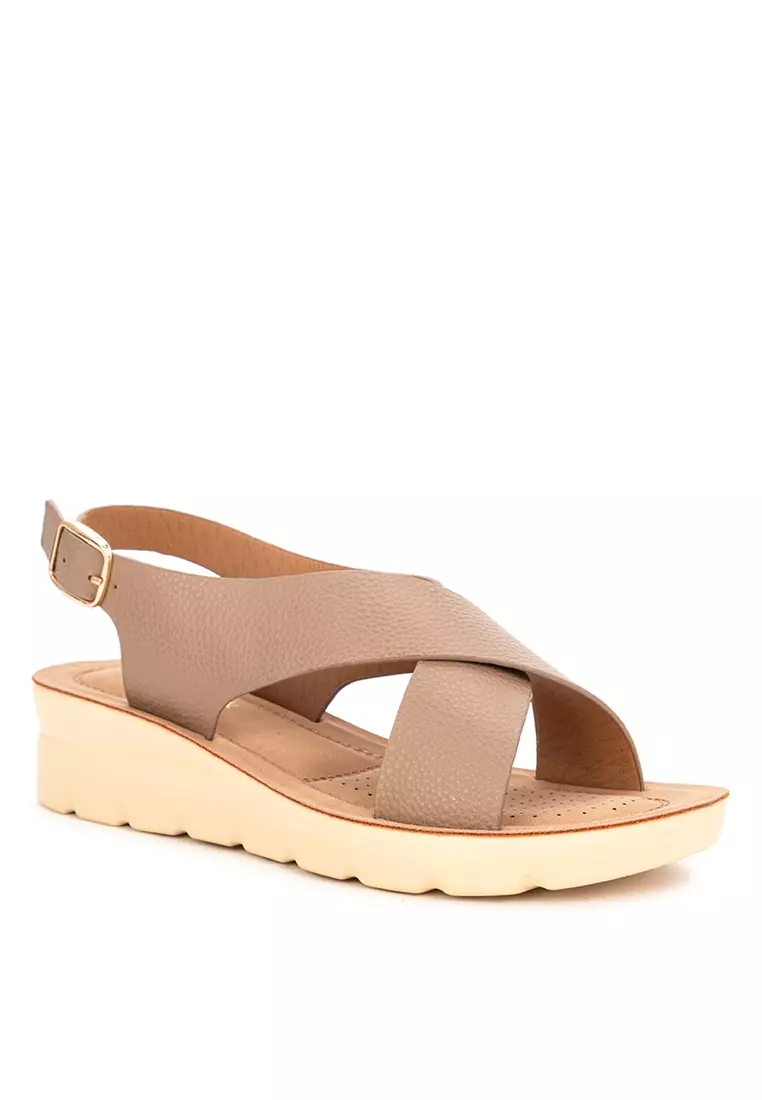 Discount on Unlisted  shoes - SKU: Frida Sandals Softawalk