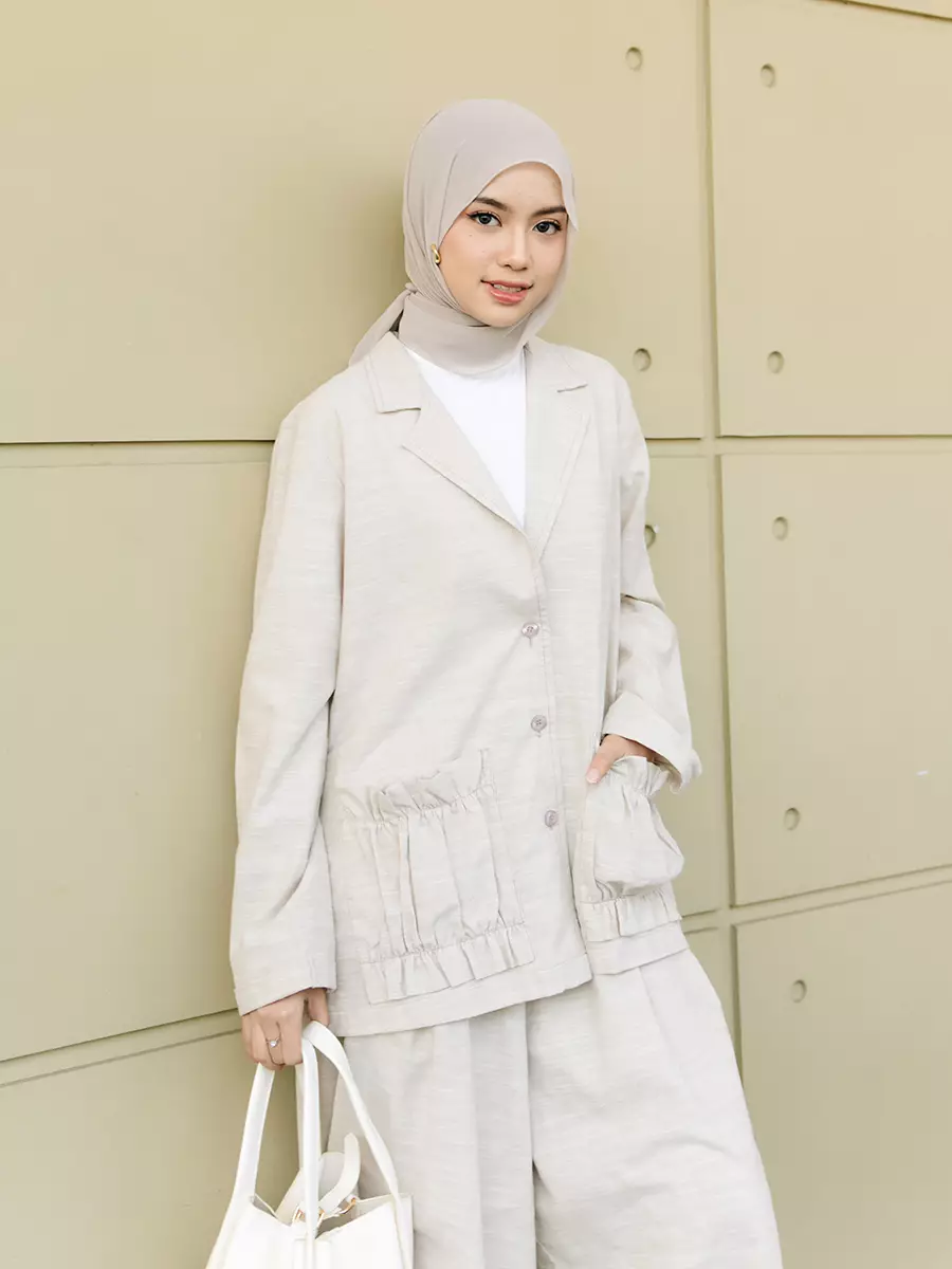 Signature Hive Blouse