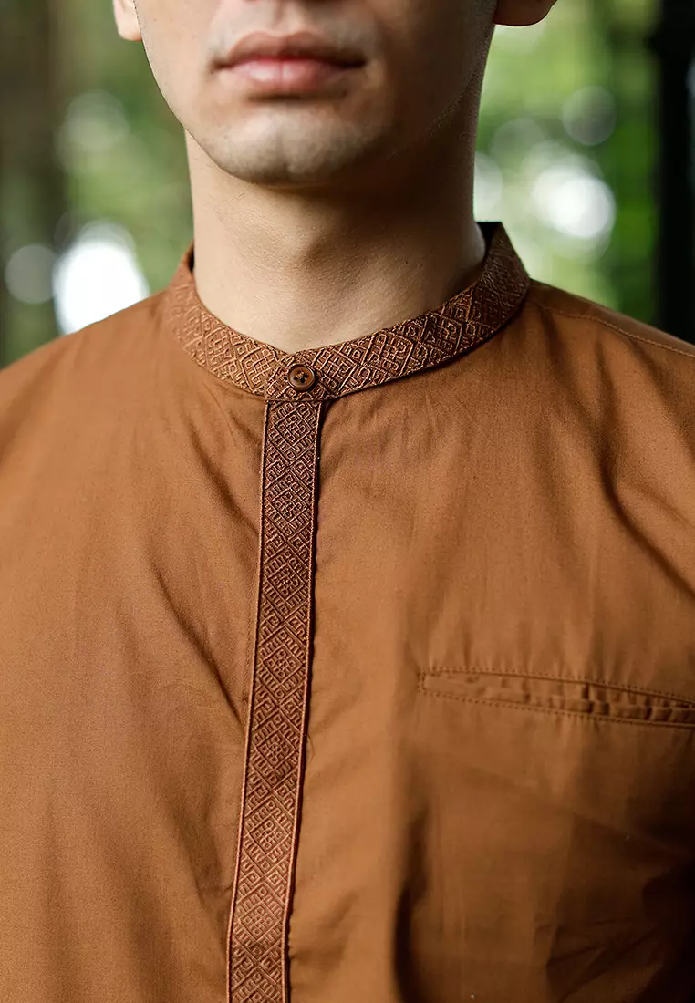 OXCON Kemeja Tangan Panjang koko bordir embrodiery collarless shirt Bronze