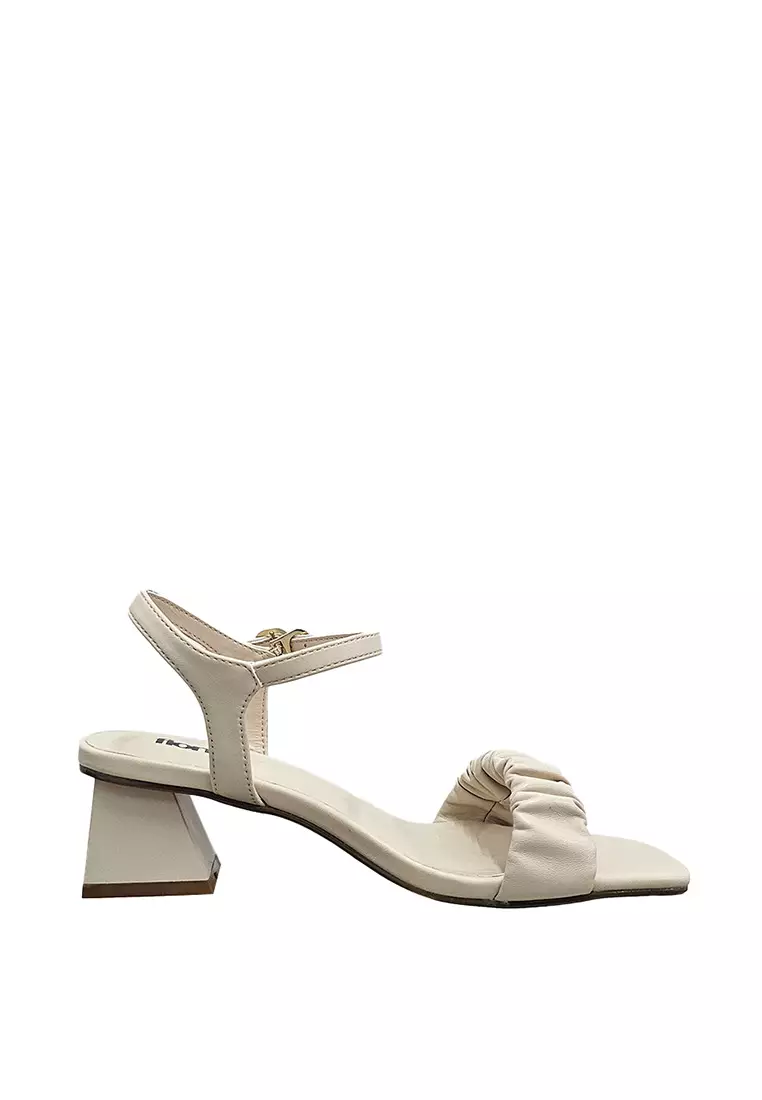 Discount on Fioni  shoes - SKU: Women's Ella Low Heel Sandal