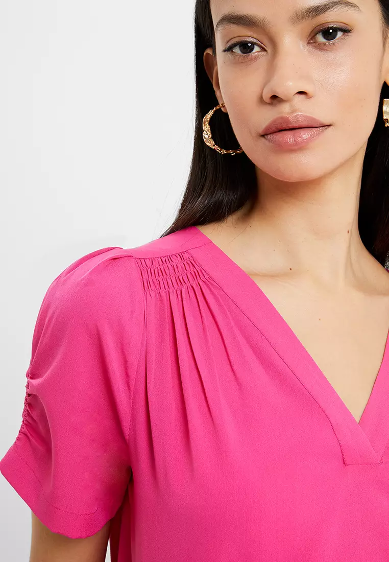 CREPE LIGHT V NECK TOP