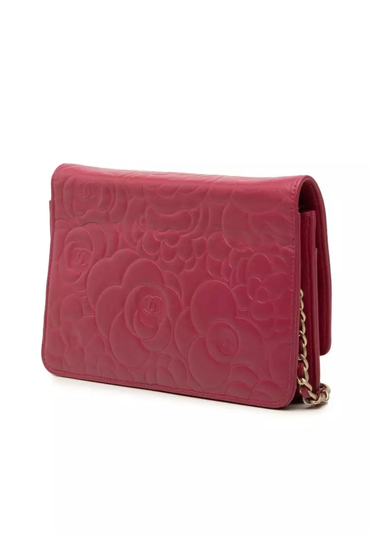 Pre-Loved Chanel Cc Embossed Lambskin Camellia Wallet On Chain