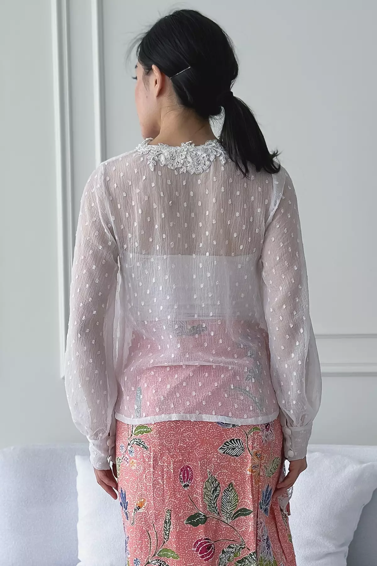 Lalita Puffy Sleeves Kebaya
