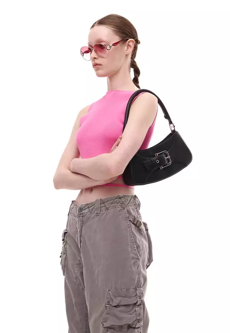 Belted Brocle - Black