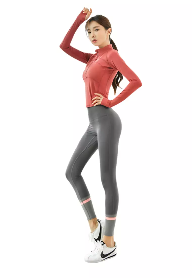 Girls running in hotsell yoga pants