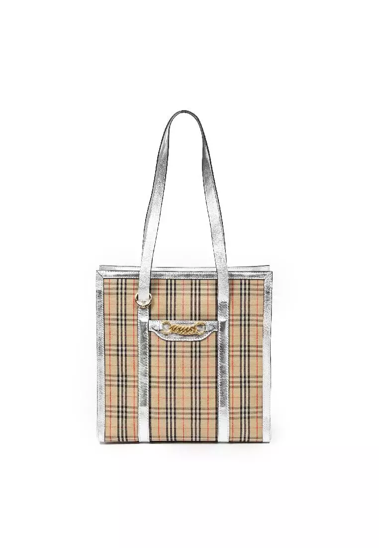 Burberry zip online tote