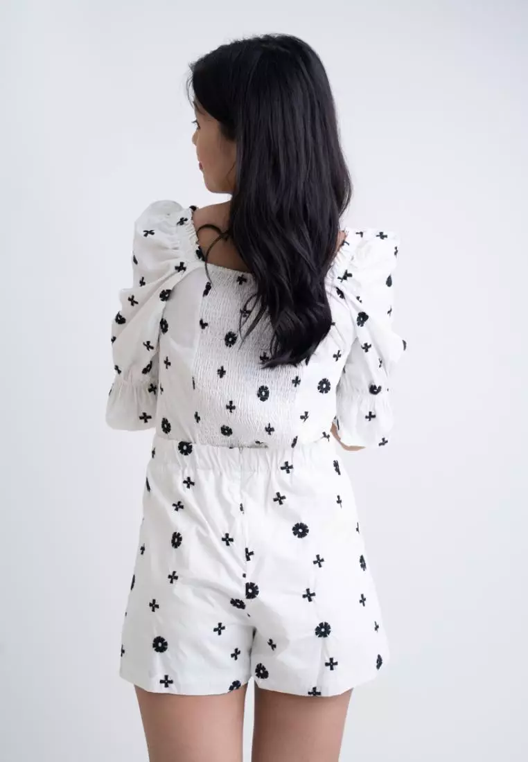 EMBROIDERY COTTON BLOUSE WITH ELASTICITY