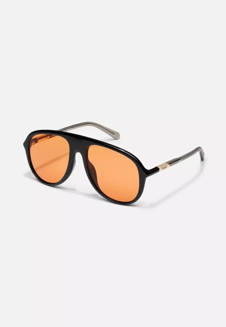 QUAY Chart Topper Sunglasses - Black/Honey