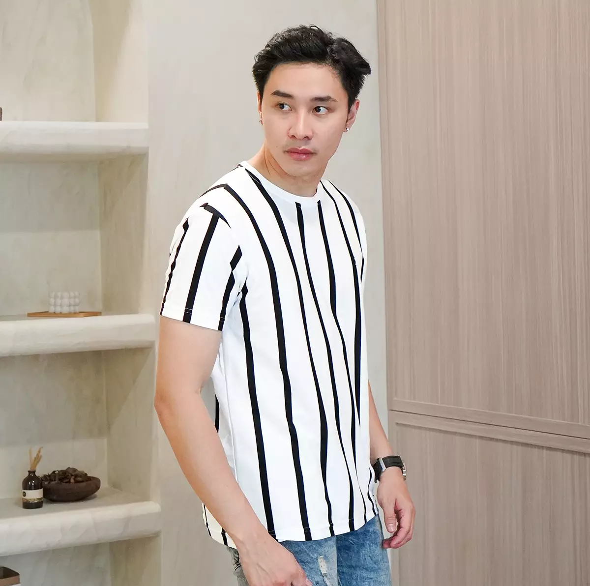 Matsuda T Shirt Pria Kaos Stripe Tsuru White