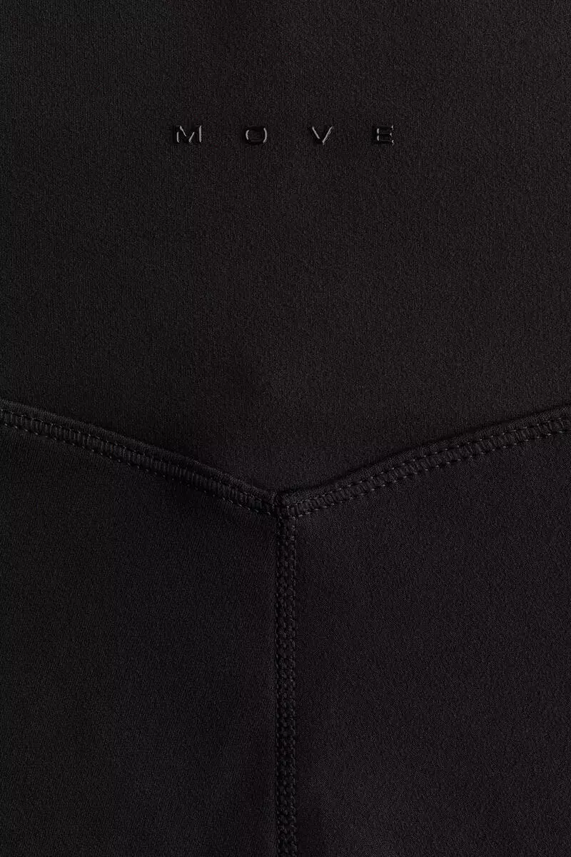 Sports cycling shorts with SoftMove™