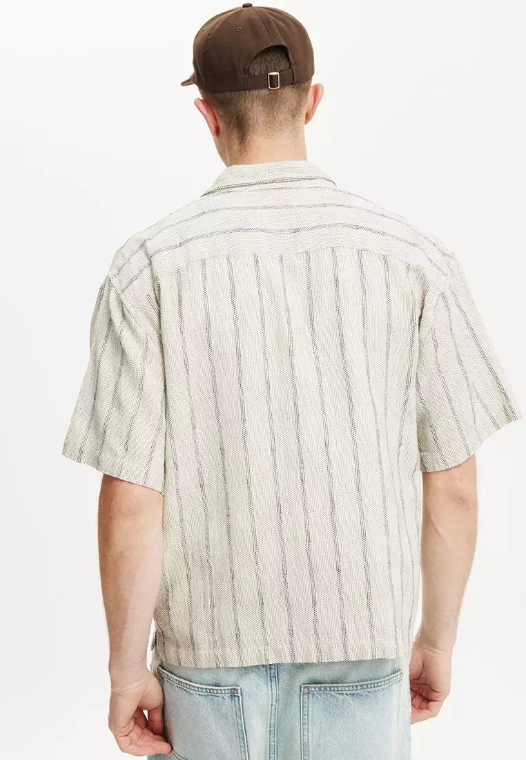 Box Fit Short Sleeves Shirt