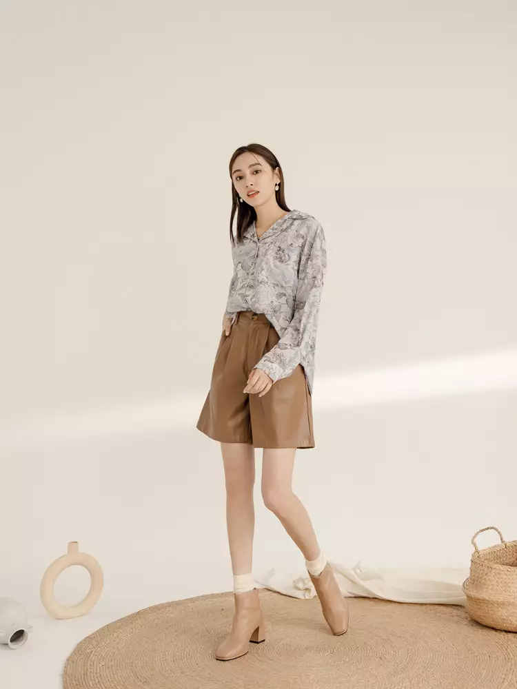 Wrinkle-resistant textured printed collared long-sleeve top [AB18848]