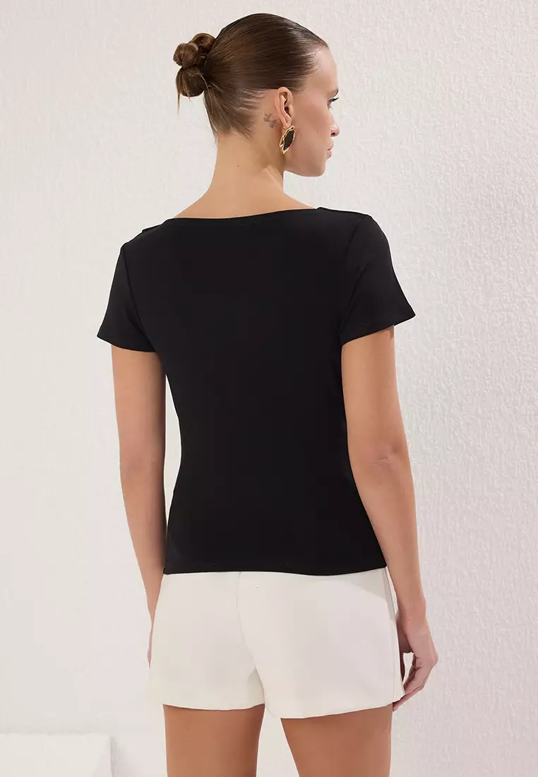 Black Gathered/Draped Detail Fitted Knitted Blouse TWOSS25BZ00278