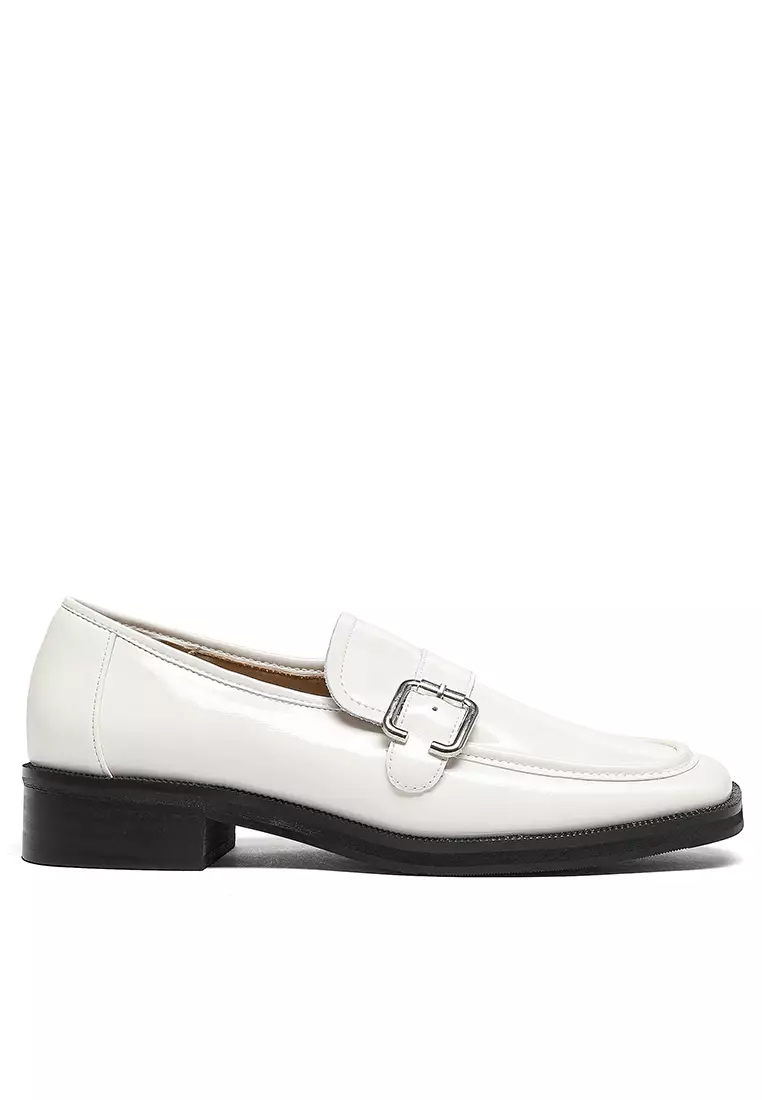 Discount on Twenty Eight Shoes  shoes - SKU: Buckle Strap Glossy Leather Loafers Th9688-1