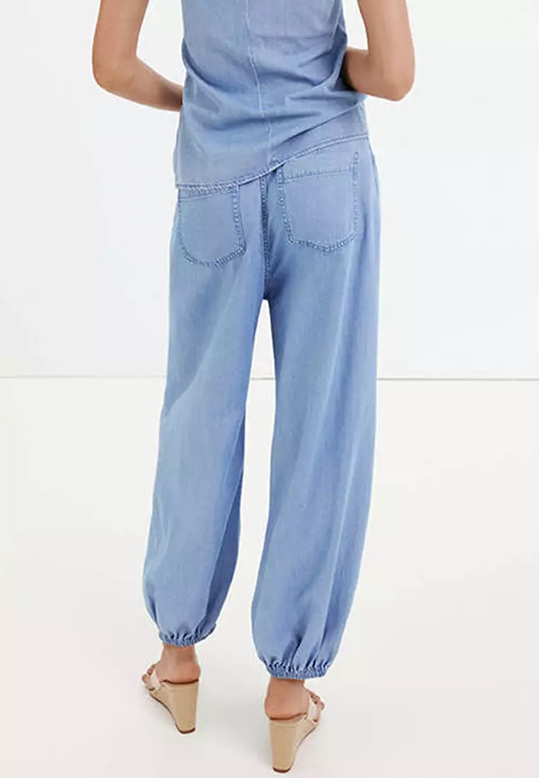 High-Waisted Baggy Jeans