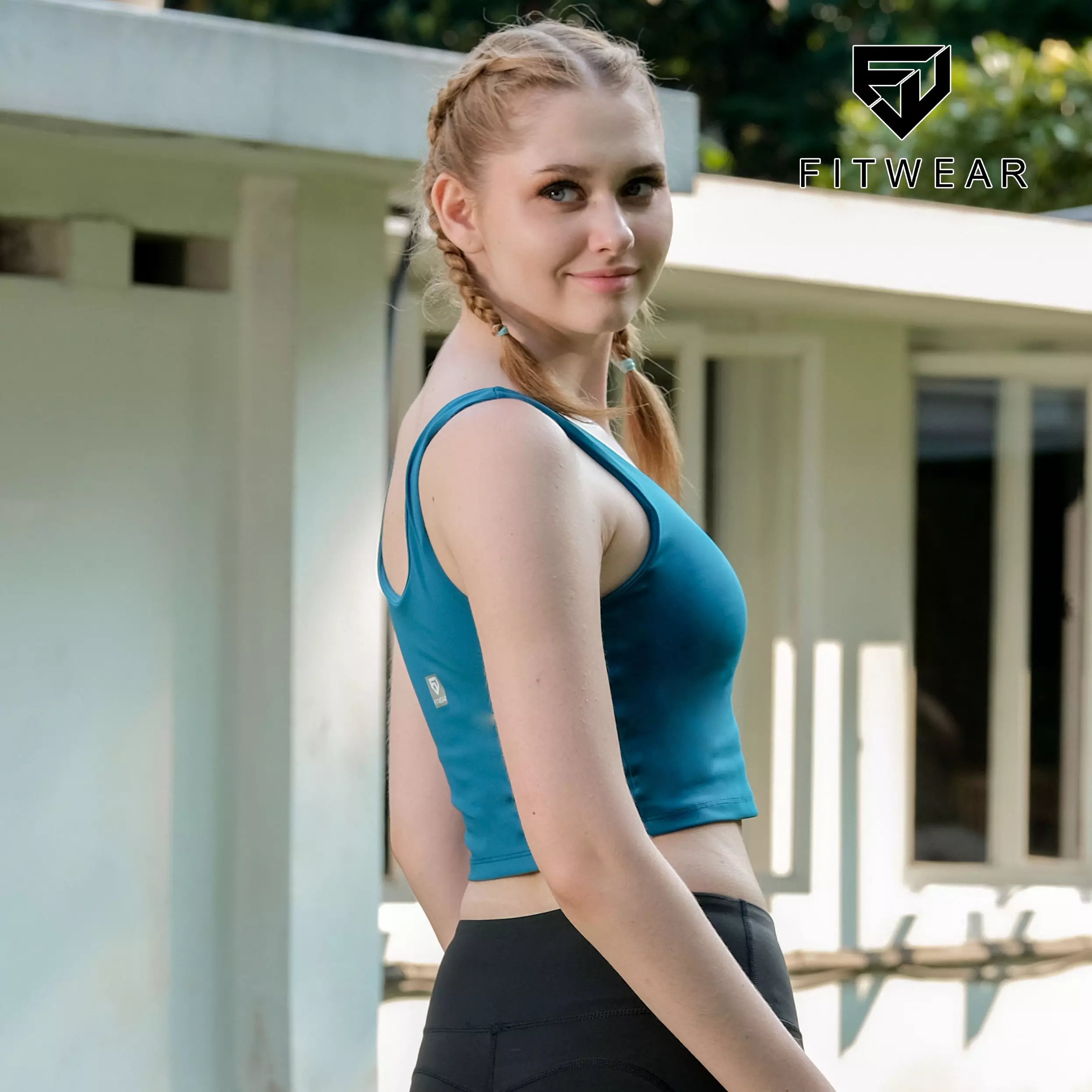 Fitwear - SportBra Croptop Olahraga Wanita EVELYNE [2IN1 PLAIN] - GREEN TOSCA