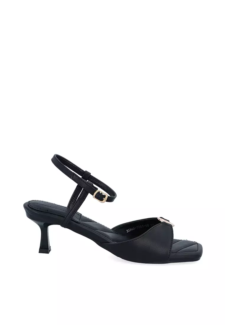 Discount on Carlo Rino  shoes - SKU: Black Stripy Echo Sandals