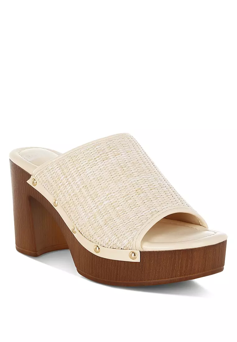 Raffia Wooden Clogs In Light Beige