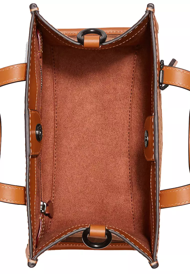 Field Tote Bag 22 With Horse And Carriage in Butterscotch CD750