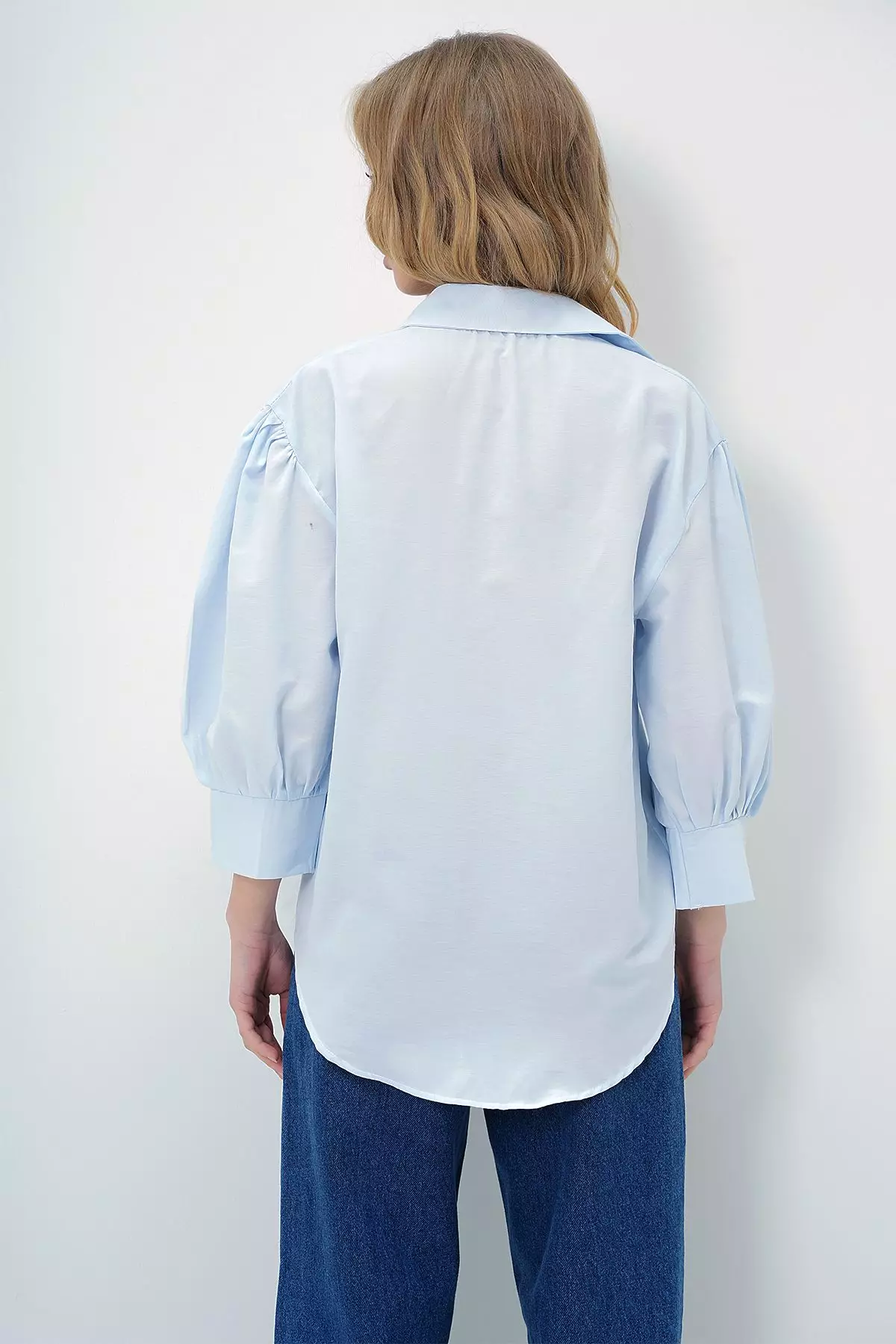 Women's Baby Blue Balloon Sleeve Hidden Placket Basic Poplin Shirt