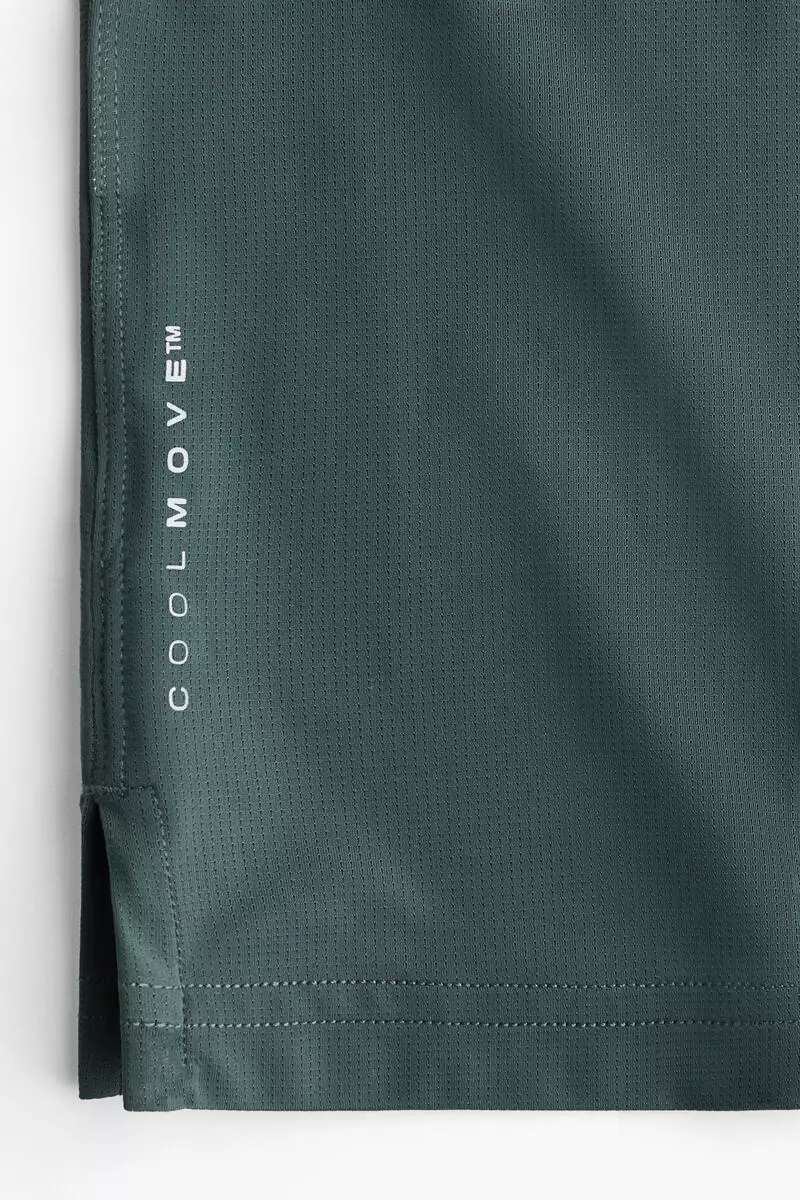 Muscle Fit Sports T-shirt with CoolMove™