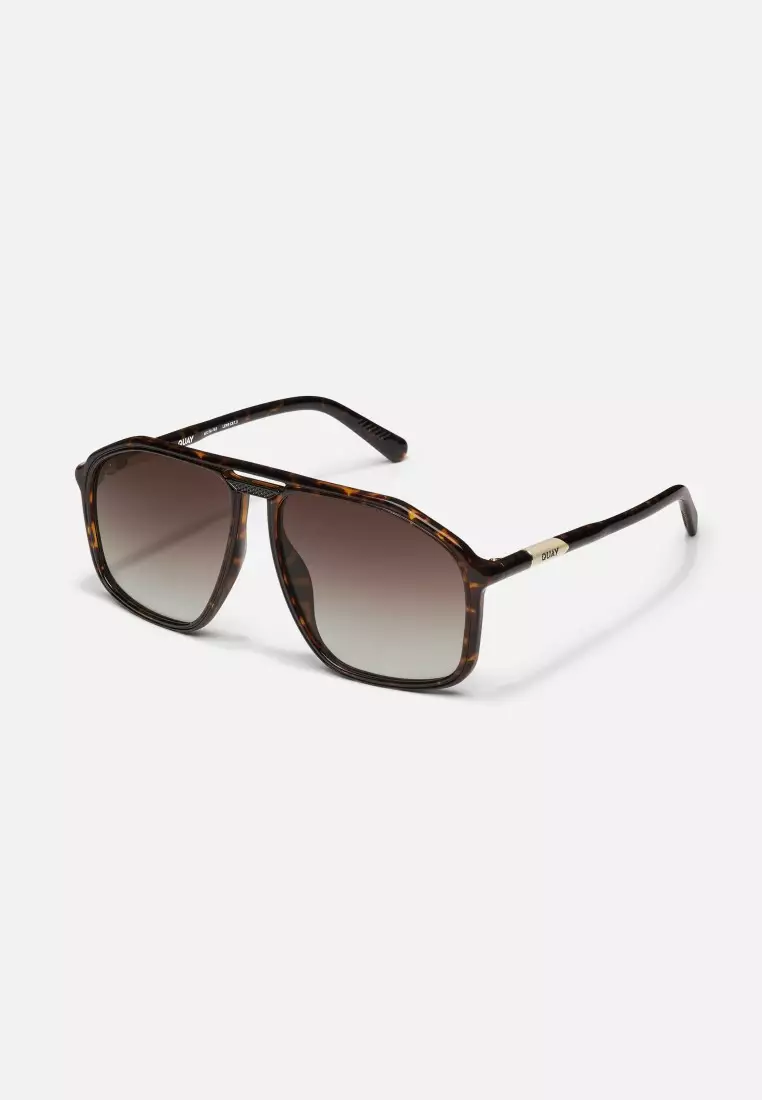 QUAY Studio Sesh Sunglasses - Dark Tort/Brown