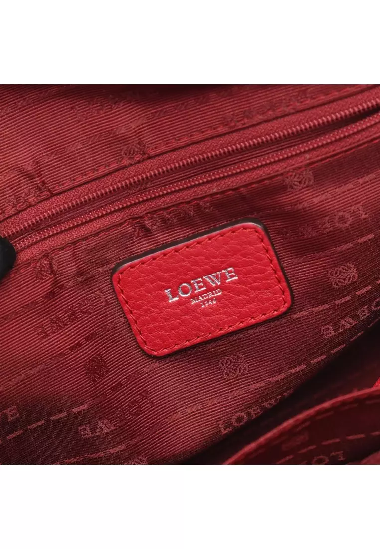 Pre-Loved LOEWE Alamo 28 Handbag leather Red