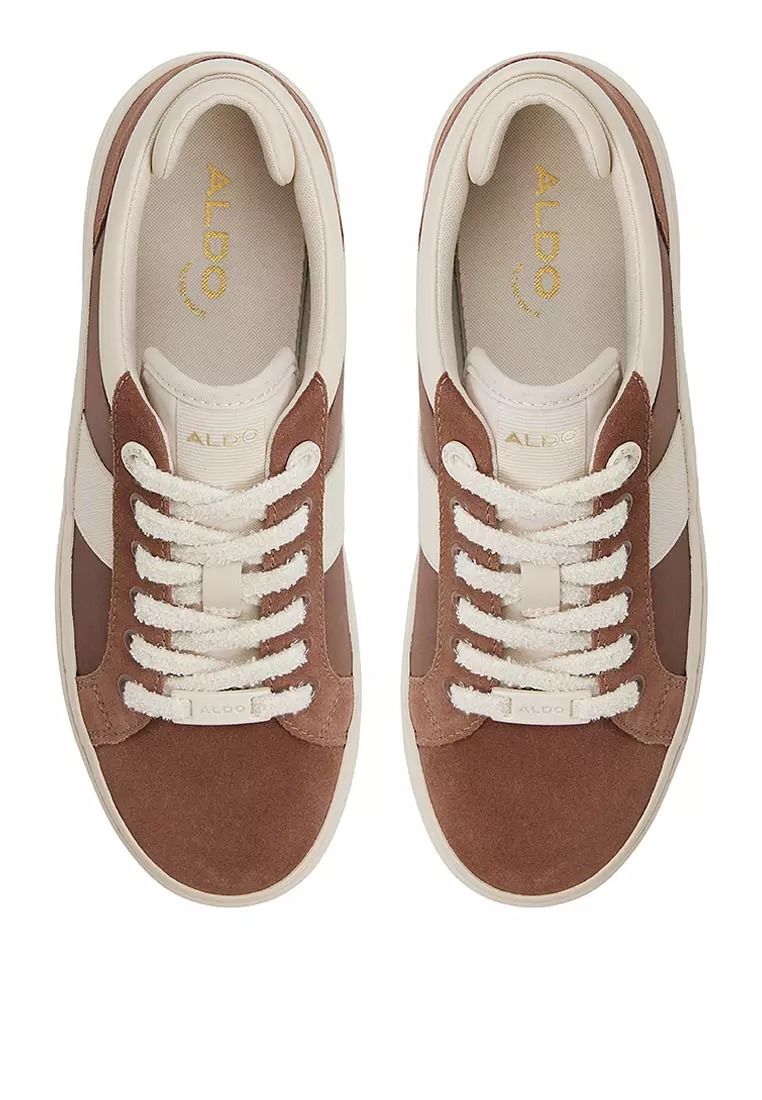 Brynlee Sneakers