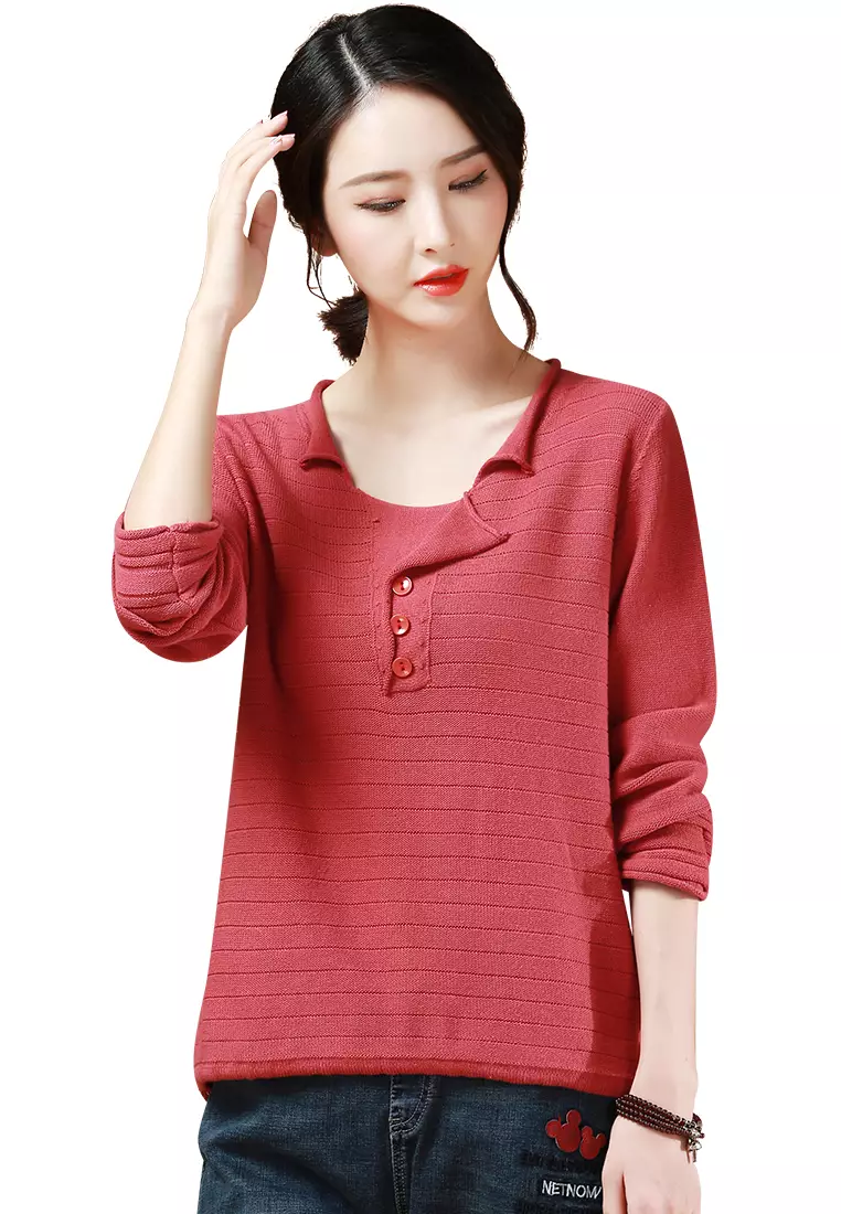 Red loose sweater outlet