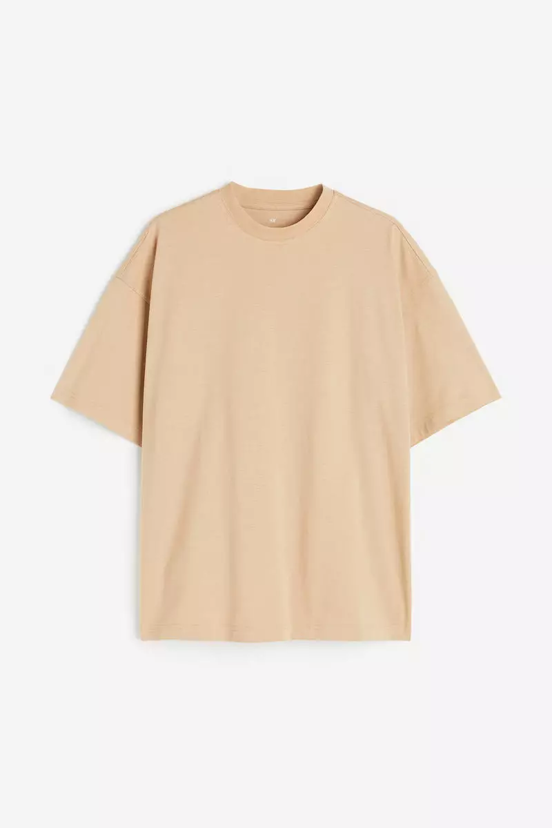 beige oversized t shirt