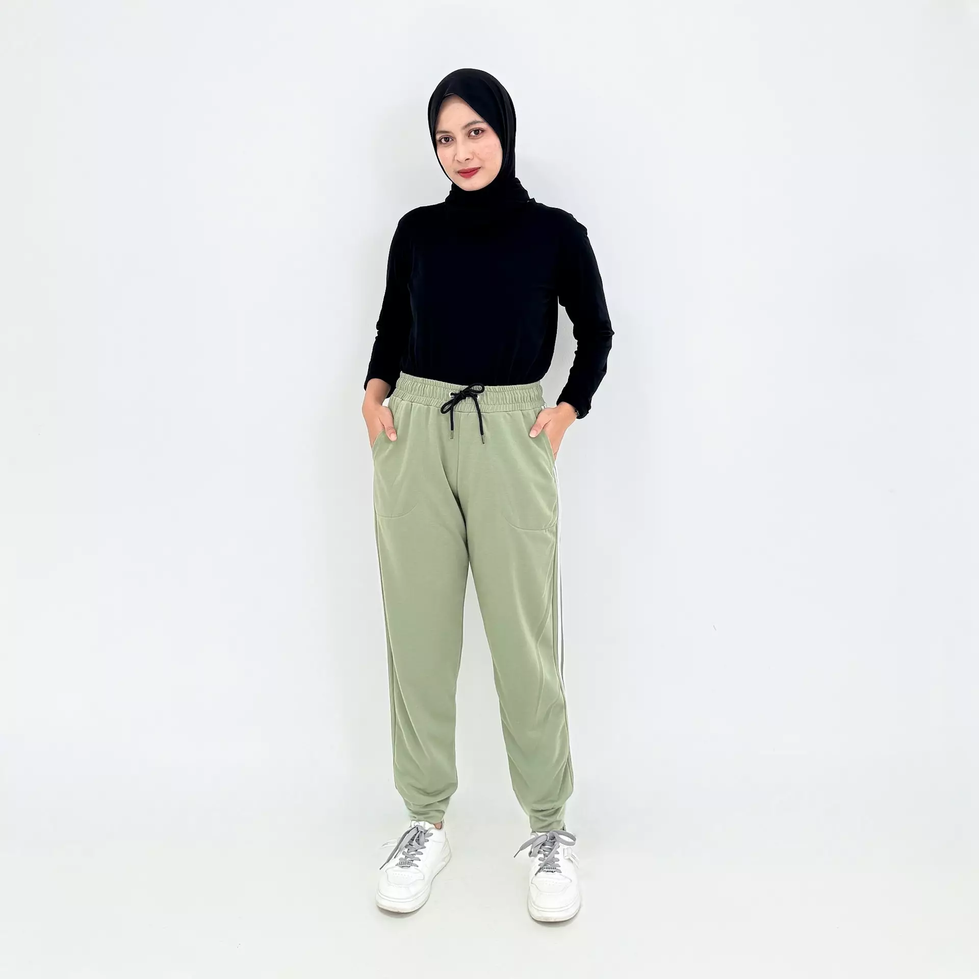 Aliyah Sweat Sporty Pants| Celana Panjang Training Olahraga Wanita - MINT