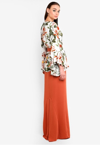 Buy Anemone Tie Sleeve Kurung from Justin Yap Collection in orange and Multi at Zalora