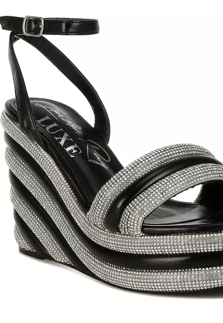 Sandal wedges bertabur berlian imitasi hitam