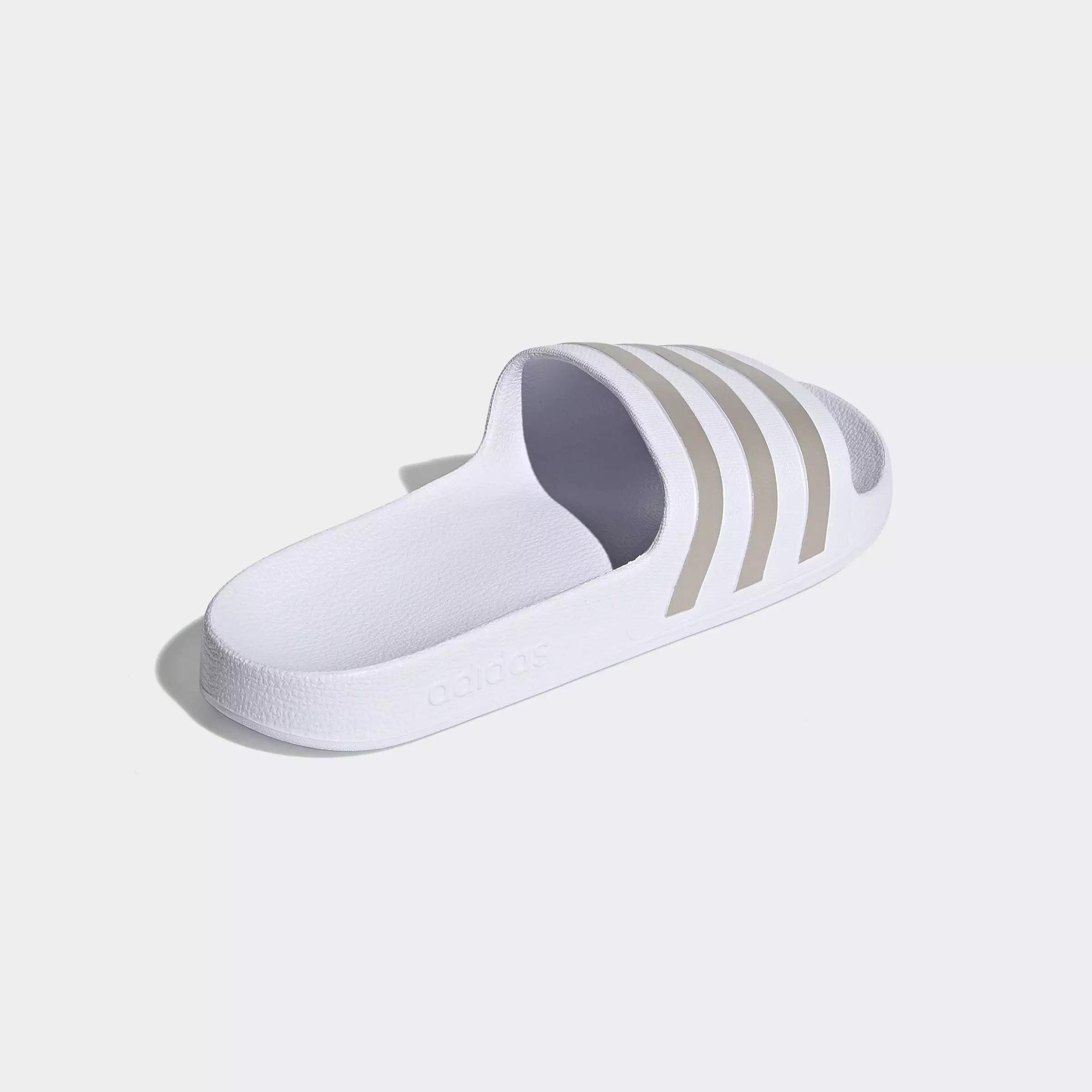 Adilette Aqua Slides