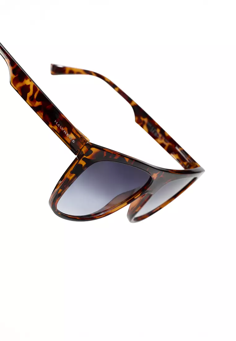 Runway - Carey Indigo Sunglasses for Men and Women, Unisex. Official Product Designed in Spain
