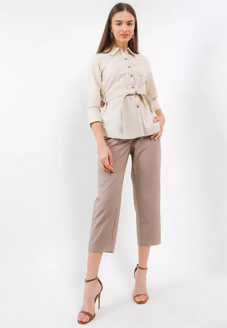 Casya Blouse In Brown With Belt