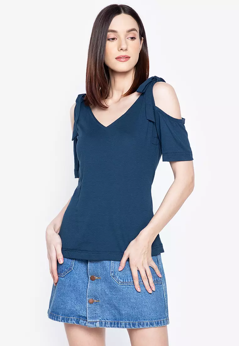 Bow tie shoulder discount top