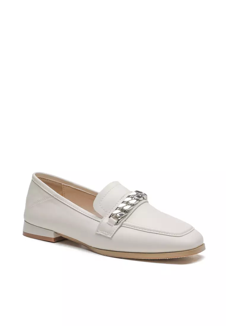 Buy Twenty Eight Shoes 2CM Synthetic Leather Chain Buckle Low Heel