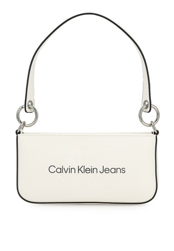 Verkoper Extreem belangrijk Spelen met Calvin Klein Sculpted Monogram Shoulder Bag - Calvin Klein Jeans  Accessories 2023 | Buy Calvin Klein Online | ZALORA Hong Kong