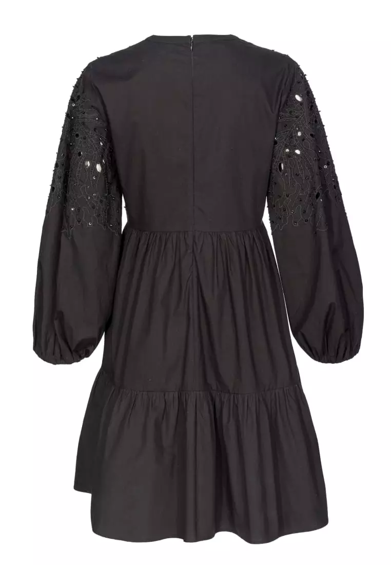 Baby-doll dress with embroidery
