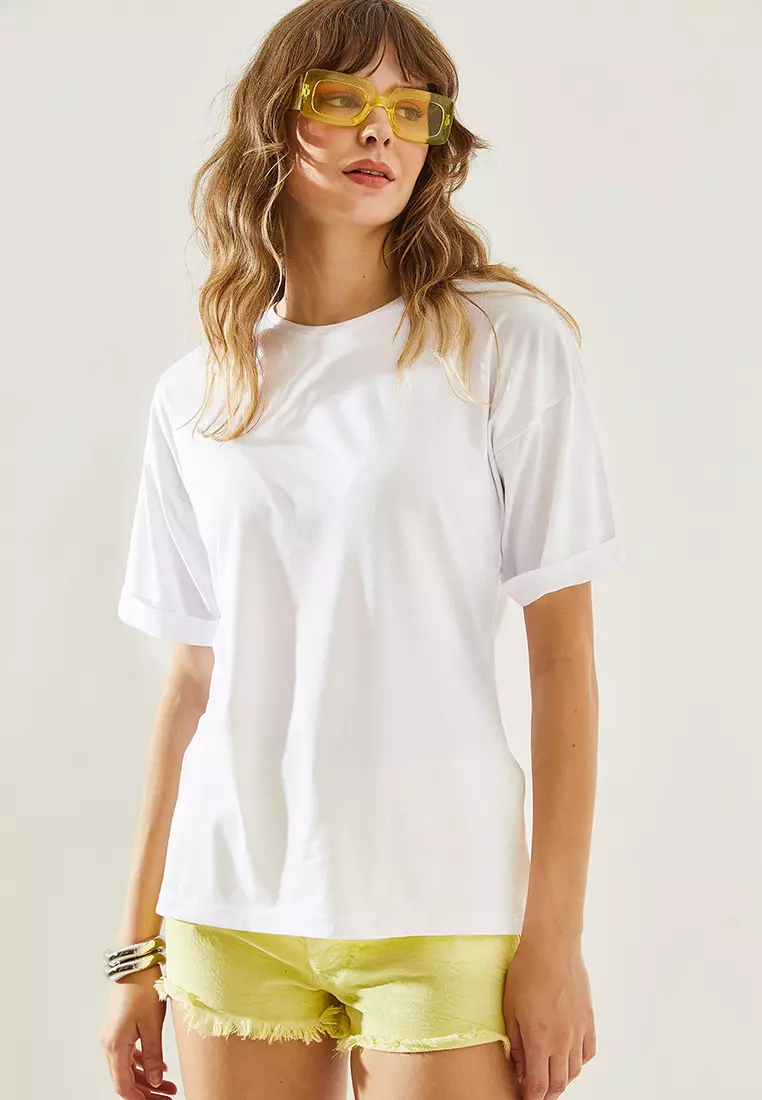 Side Slit Sleeve Folding Detailed Crew Neck Short Sleeve Basic T-Shirt