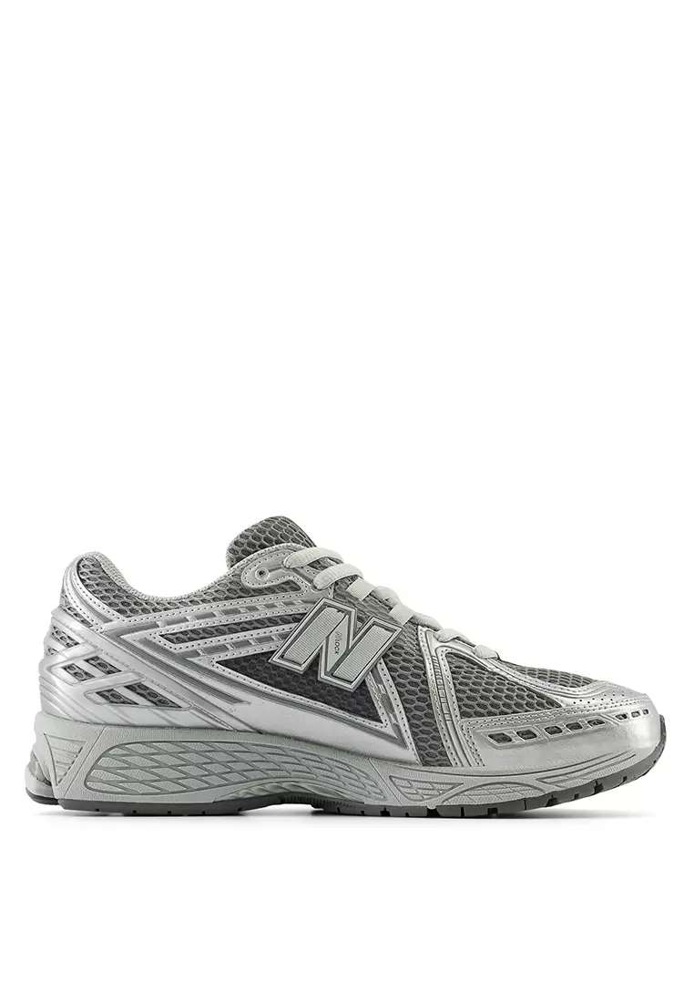 1906R Lifestyle Shoes